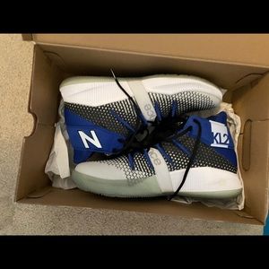 Kawhi Leonard shoes size 10